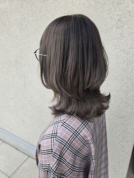 ゴットラトゥール(GOTTO LATOUR) 透明感のあるグレージュカラー/ブリーチ/アッシュ/ウルフ