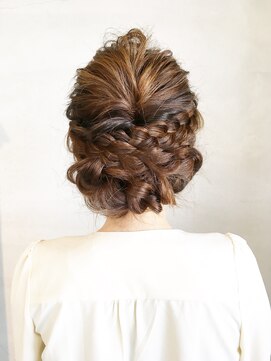 フラッシュ ヘアーアンドスキン(Flash hair&skin) ＃結婚式ヘア＃編み込みアレンジ