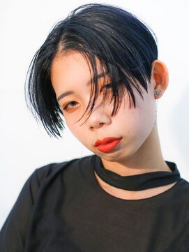 テトヘアー(teto hair) ハンサムショート、刈り上げ、ブルーブラック、エッジショート