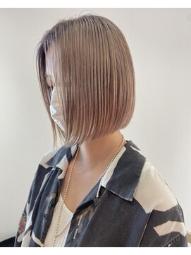 ヨーク(YOKE) 【YYOKE】大人ラインボブケアブリーチミルクティーベージュ