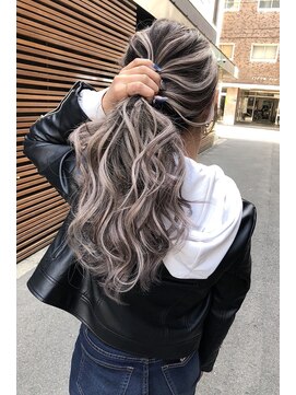 リア 大阪梅田(Ria) ～バレイヤージュ　シールエクステ～【Ria 大阪 梅田】