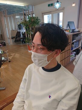 ニージ(Ni-ji) ツーブロックヘア