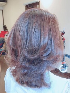 ヘアーアンドメイクアップ クリーク(Hair&Makeup CREEK) ハーフカールスタイル