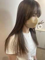 クム(QUMU)&nbsp;シアーグレージュカラー