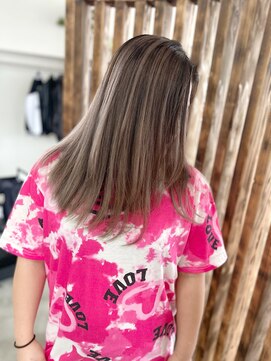 ウィリーベル 沖縄(WILLIE BELLE) ミルキーベージュ