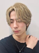 バース 河原町店(BIRTH)&nbsp;シルバーメッシュ金髪ダブルカラーセンターパート