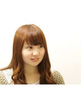 丁寧なカウンセリングからご提案。髪の状態を見極め、あなたに合ったカラーをご提案！