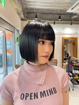 アドア 横浜(ADORE) 【ADORE横浜】ナチュラルブラック×ぱつんとボブ