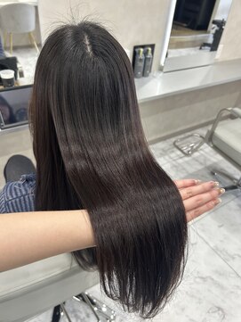 キング(K!ng) 縮毛矯正髪質改善ハイライトレイヤーカット楠葉美容室エクステ