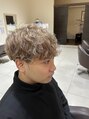 エレノア 枚方(Eleanor)&nbsp;波巻きパーマ×ベージュでおしゃれヘアーに♪