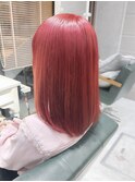赤髪レッドカラー　ミディアムボブヘア
