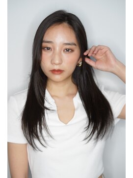 ルフュージュ バイ プロデュース 相模大野店(Refuge by Produce) 暗髪/レイヤーカット/長めバング