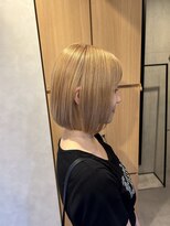 ブルーメ(Blume...)&nbsp;丸みのあるボブ☆ハイトーンカラー☆ブロンドベージュ☆