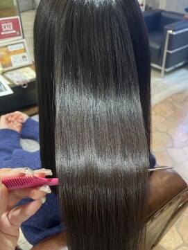 サンバイセライロ 千葉(SAN. by celilo) 艶髪ストレート