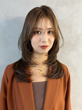 ジュエム(jouerm) レイヤーカットミディアムヘアブラウンカラー