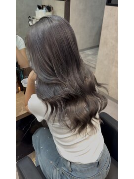 ラピス 大阪心斎橋店(Lapis) ダークグレー