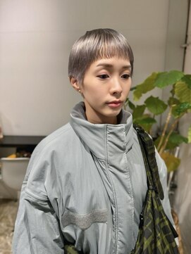 クリアーオブヘアー 栄南店(CLEAR of hair) ベリーショート×ハイトーン/RIHO