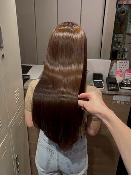 ARiA east byECLART新宿東口店 髪質改善 個室サロン【アリアイーストバイエクラート】 ハイエンド美髪矯正+カット+ 髪質改善トリートメント