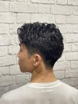 グレイスフル バーバープラチナム 六本木店(Graceful Barber platinum)&nbsp;ツーブロックパーマセンターパート