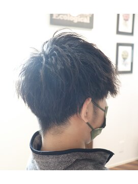 ウィスカーヘアー(whisker hair) ソフトツイストスパイラルパーマ