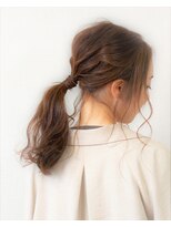 ルルン(Lu-Lun)&nbsp;【ルルン】ルーズアレンジ　可愛いおくれ毛