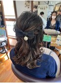 20代30代ゆるふわハーフアップスタイル