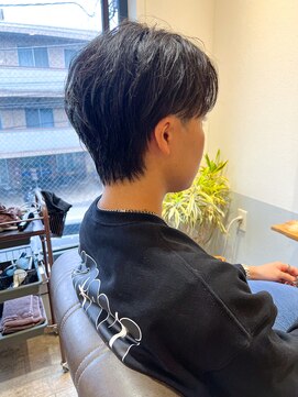 メルト 吉祥寺(melt) 【早坂駆留】センター分けメンズウルフ毛流れパーマ◎