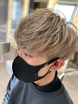 ニューヨークニューヨーク 大久保店(NYNY) ミルクティーベージュ