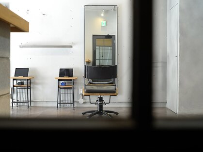 ヘアアンドライフシー(HAIR&LIFE C)の写真