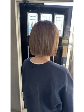 ☆ハイトーン×切りっぱなしボブ