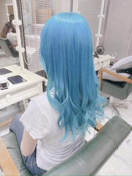 デイズ(days) 色落ちも楽しめるターコイズブルー系ハイトーンダブルカラー