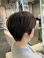 エマ ネクサス(EMA NEXUS) 【ぺたんこ解消】後頭部がふんわり弾む上質ショート
