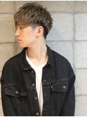 ソフトツーブロックフェザーマッシュショートレイヤー