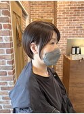 可愛いが増す♪丸みのある耳掛けショートボブ