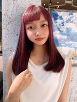 カシスベリーの艶髪ロングボブ