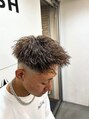 ダズルヘアラッシュ(DAZZLE hair RUSH)&nbsp;ショートスタイル・ツイストパーマ・スキンフェードでウケ抜群◎