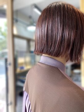 リノショアーズ 日本大通り店(RINOSHORES) 20代30代ダブルカラーブリーチ立体感グラデーション透明感カラー