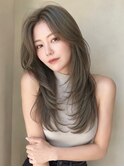 オリーブアッシュ ダブルカラー ブリーチ レイヤーカット 20代