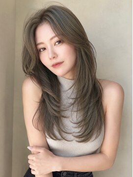 スターズレイ 本川越(STARS ray) オリーブアッシュ ダブルカラー ブリーチ レイヤーカット 20代