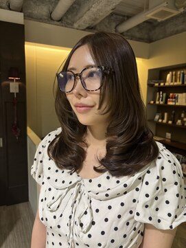 パーチェヘアー(pace hair) 顔周りレイヤー/ロングスタイル