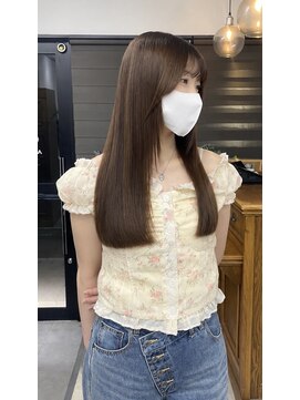 ダーツ(darts) suzuka 縮毛矯正＋カットで自然なまとまり艶髪へ！