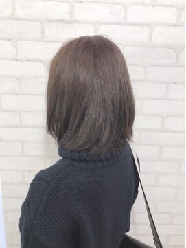 ヘアーアンドラッシュ ジーナ(Hair&Lash Jiina) スノーカラー