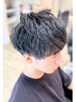 ヘアステージアミカル&nbsp;クセを活かしたメンズマッシュ