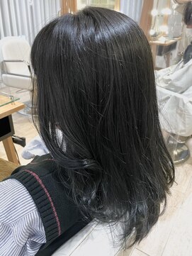 ネオリーブ チロル 横浜西口店(Neolive CiroL.) 暗め透け感グレージュカラー