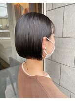 ソラーナ(SOLANA) 切りっぱなしボブ　×   耳掛けアレンジ