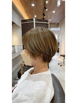 ファン 竹ノ塚店(F.U.N) F.U.Nスタイル　ハイトーンショートボブ