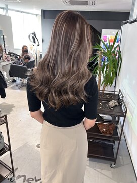 キング 梅田(K!ng) 【梅田】ハイライトカラーホワイトハイライト髪質改善カラー