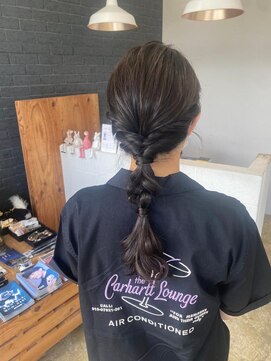 ニド(2do) 三つ編みアレンジ