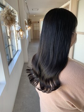 ハツ(HATSU) 艶めく黒髪ロング