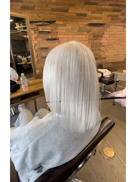 ヘアーサロン ミル(hair salon MiL) #ホワイトカラー #ホワイトヘア【埼玉/鶴ヶ島/坂戸/川越】